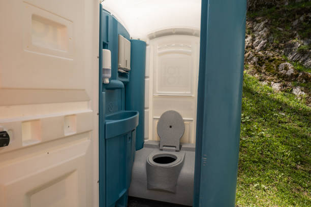 Best Wedding porta potty rental  in Feather Sound, FL